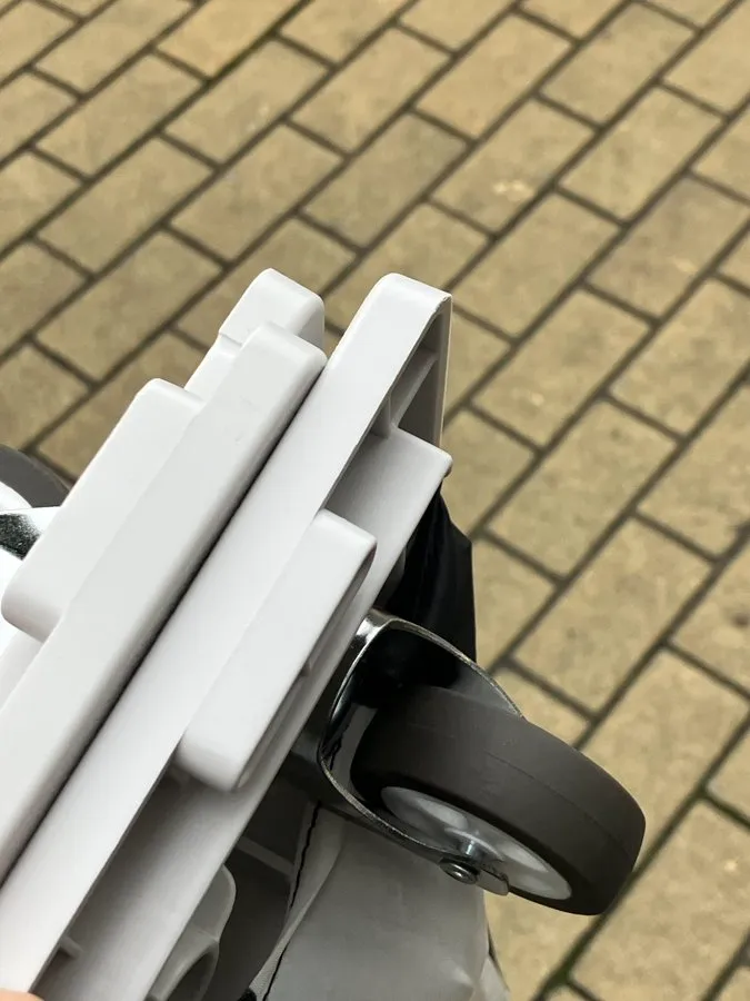 ダイソーのキャスターの耐荷重とサイズ