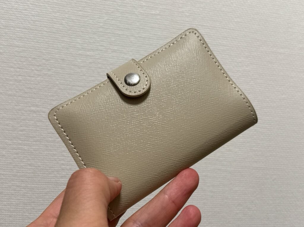 100均の名刺入れ