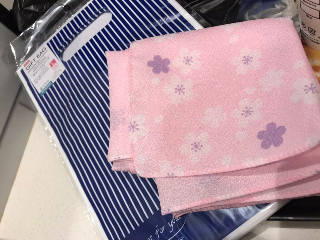 シンプル風呂敷