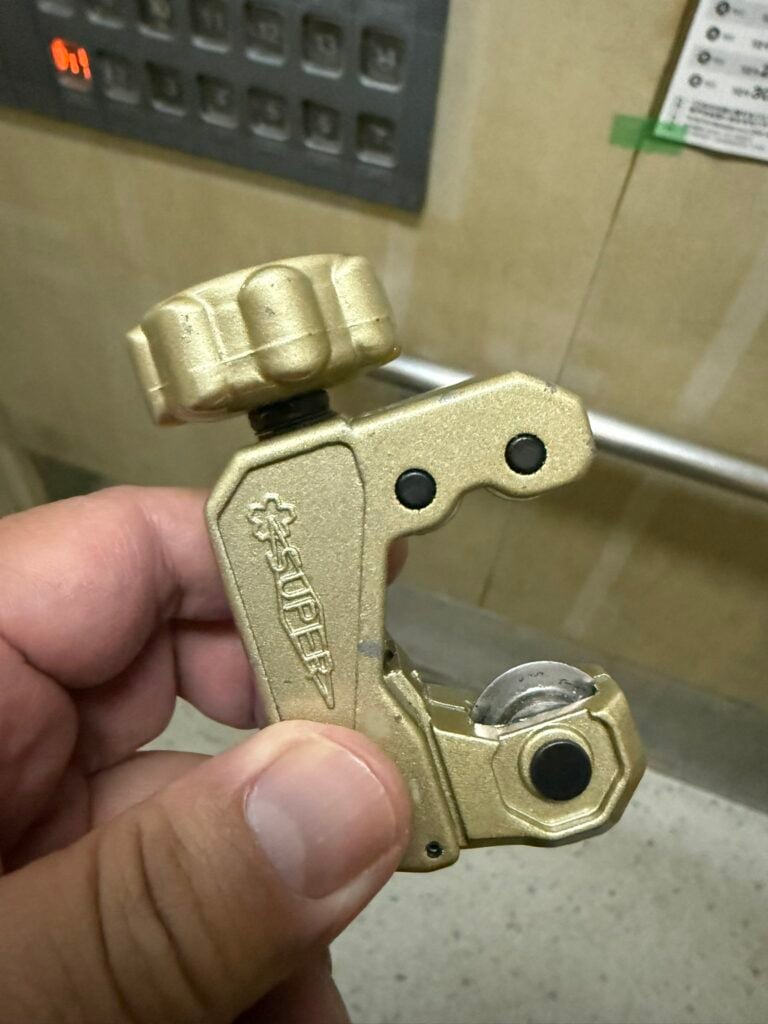 小型パイプカッター